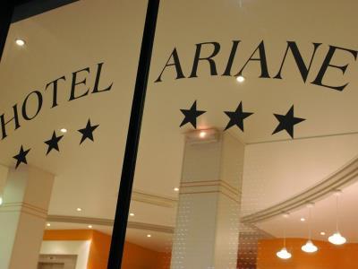 Hotel Ariane ลูร์ด ภายนอก รูปภาพ