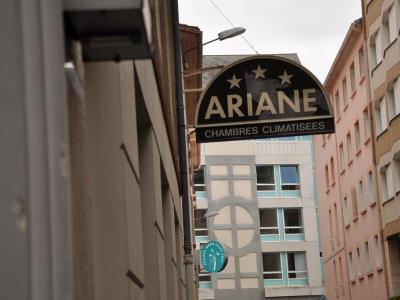 Hotel Ariane ลูร์ด ภายนอก รูปภาพ